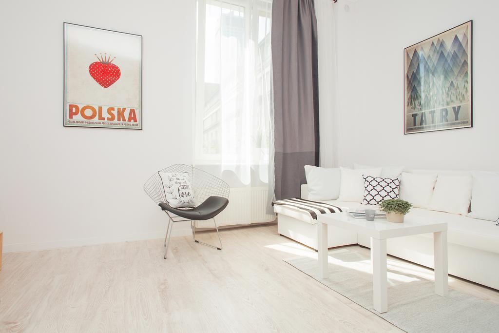 Shortstaypoland Twarda Varşovia Exterior foto